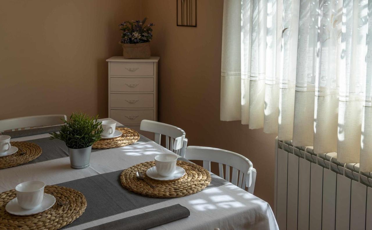 Casa Rural La Posada Del 42 Carrascalejo Екстер'єр фото